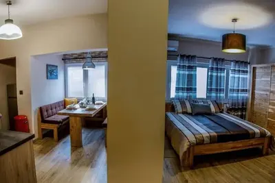 Image de Espace parfait pour se détendre avec tout à votre porte!