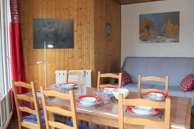 Image de Appartement 3 pièces pour 8 pers. , à 50m des pistes, proche commerces, 2 balcons exposés S/O