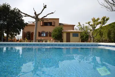 Image de Villa Can Teixido - Wifi, piscine privée, jardin, barbecue, bureau. Costa Brava