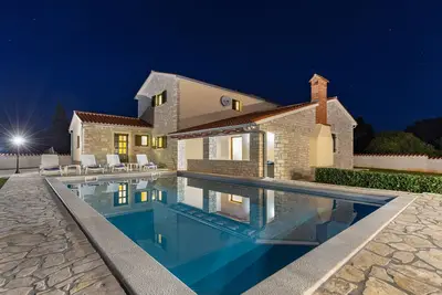 Image de Villa Mara est située dans le village Modrusani, région de Rovinj.