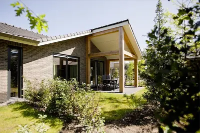 Image de Luxury semi-detached vacation villa for 6 people, fully equipped.