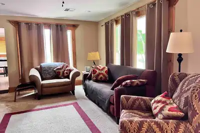 Image de Riley's Retreat - Confortable 2bd, 2ba Cottage Animaux acceptés à Kanab