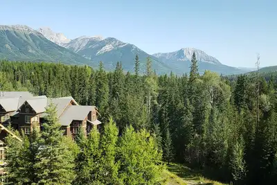 Image de Magnifique Ski Hill 1 Br Condo