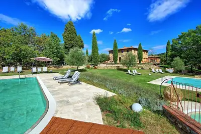 Image de Bel appartement avec Wifi, piscine, Tv, patio, animaux admis et vue panoramique