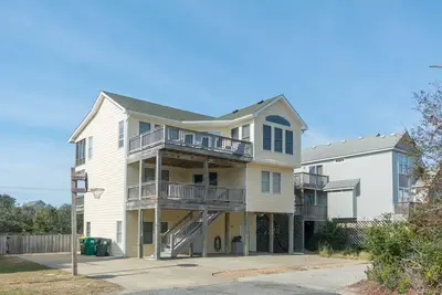 Image de Shore Beats Workin ': Oceanside avec une piscine privée chauffée, bain à remous, ascenseur et animaux de compagnie!