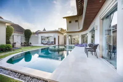 Image de Villa moderne de 3 chambres à coucher, Seminyak, près de la plage, à manger rue