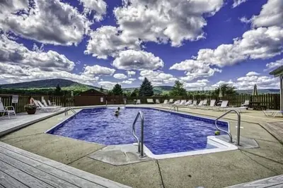Image de Condo Mountain View! Super communauté! Animaux acceptés! 8 couchages