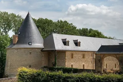 Image de Gîte grande capacité avec piscine intérieure