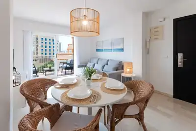 Image de Confortable avec un style méditerranéen, à quelques mètres de la plage. - Location réservée familles