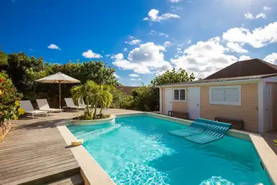 Image de Charmante villa à quelques minutes de Lorient, piscine, cuisine entièrement équipée, Wifi gratuit, A / C