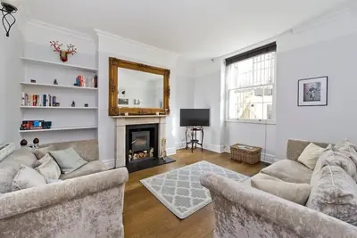 Image de Charming 2-Bed Apt near Buckingham Palace
