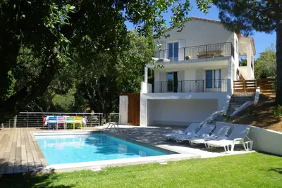 Image de Mer, soleil et une piscine à La Croix-Valmer