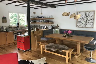 Image de Bungalow directement sur la forêt ** incl. Cheminée et sauna **