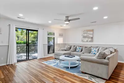 Image de Blue Sky House-Queens Grant 3 Bd, 2. 5ba, Pets, Ok!