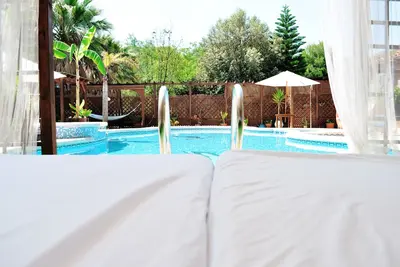 Image de Rural house located on the Costa Blanca, with swimming pool, lake and animals.