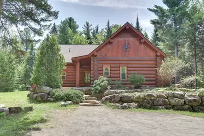 Image de Fiddler Lake Chalet #24 - Lapin Douillet