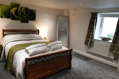 Image de Une maison élégante et spacieuse chez vous à Lindley