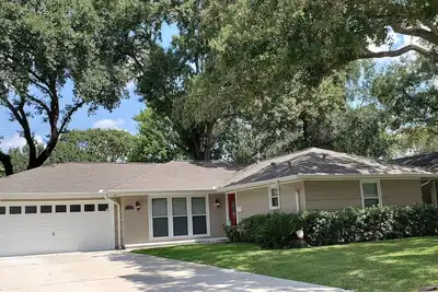 Image de Galleria-Uptown Cottage Home