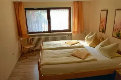 Image de Bedingt-rollstuhlgerechte Ferienwohnung für 1-4 Personen