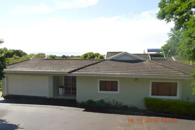 Image de 8 Sleeper Kingsize Vacation Home Rental Springside Road, Hillcrest Park, Durban