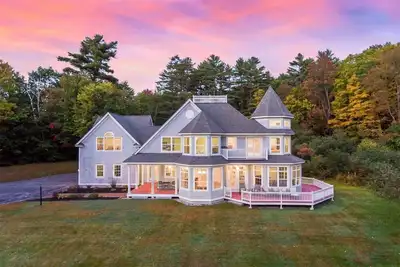 Image de Le Plus Beau Lac De Maine - Plage PRIVÉE - Luxe!
