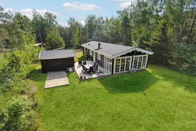 Image de Belle maison de 3 chambres à Hadsund