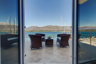 Image de Appartement en bord de mer avec piscine à Tamaris