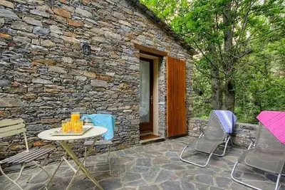 Image de GĂŽTES De Casabianca Castagniccia Haute-Corse\nRemises: 22% : 5 nuits /35%:6 nuits