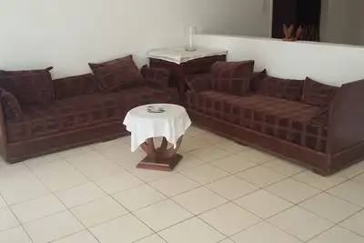 Image de Un  vaste appartement entier  de 3  chambres pour vos séjours  à  Libreville!