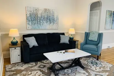 Image de Superbe bungalow à côté de l'Unc - Vélos Cruiser gratuits!
