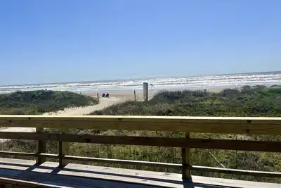 Image de Toes In The Sand Drink In My Hand