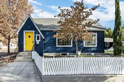 Image de Your Family Wants to stay here! Walk to Hyde Park, Camel's Back Park & Hike Boise Foothills!