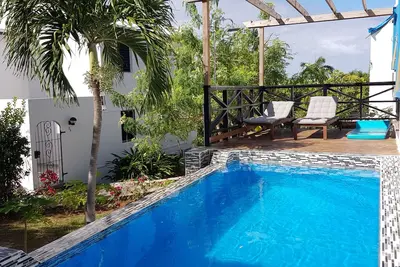 Image de Blue Sail Villa. 2 chambres avec piscine