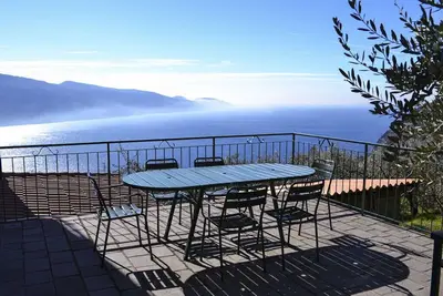 Image de Appartement Riel avec terrasse et vue fantastique sur le lac