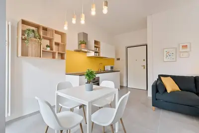 Image de Studio 2- Carducci Subway House Nouveau!