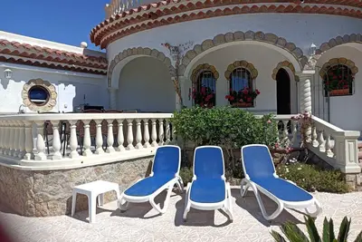Charmante villa avec piscine privée située à Miami Platja