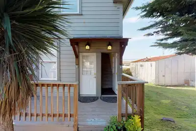 Image de Vues sur les toits Uptown, maison moderne de 2 chambres