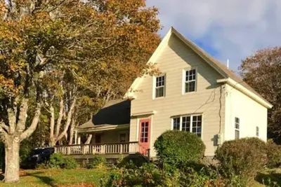 Image de Belle maison du centre-ville de Vinalhaven! La maison de Shirley