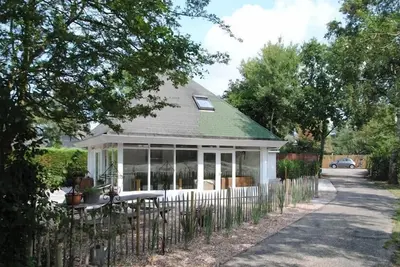 Image de De Toekomst 126 quiet and privately located near the North Sea