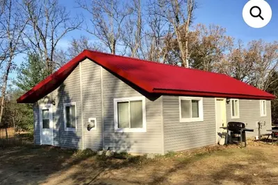 Image de Minutes à Tippy Dam. Propre et spacieux! En attente de vous faire des souvenirs!