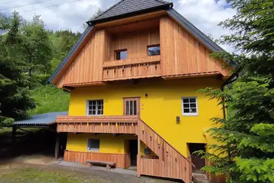 Image de ferme rénovée avec sauna extérieur