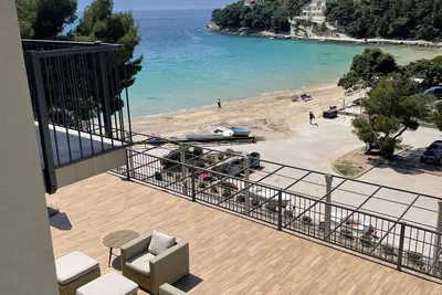 Image de paradis en bord de mer Jago