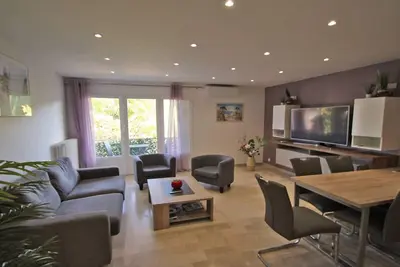 Image de Appartement T3 - 5 personnes - Climatisation - WiFi - Centre ville - Sainte Maxime - Classé 4*