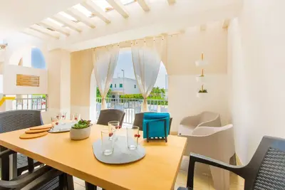 Image de Appartement En Cristal Dans La Plage De 400 Mt