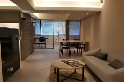 Image de 3 chambres + 1 salle d'étude + 3 salles de bain (près de Taipei 101 et Mrt)