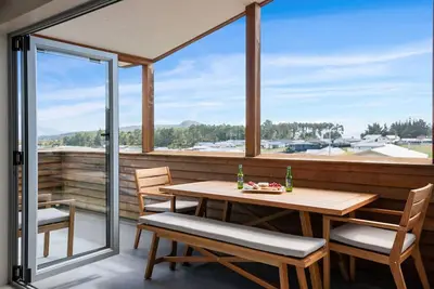 Image de Adventure Sika - Relax on the deck with views