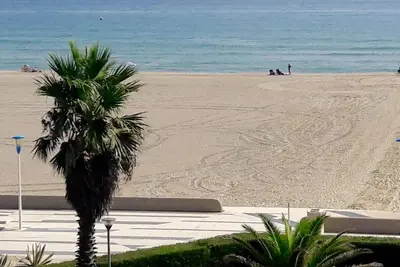 Image de Location appartement F2 calme face à mer accès plage direct  Canet-en-Roussillon