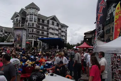 Image de Nouvelle Liste Village-True Ski In / Ski Out avec accès direct aux pistes