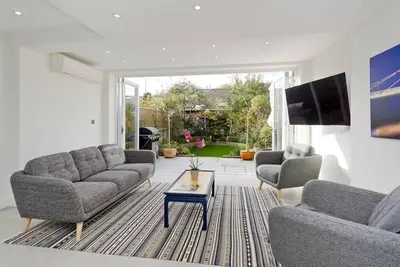 Image de Spacious 4 Bed House, Battersea