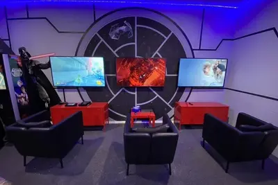 Image de Magical 8-Bdrm Villa: Theater, Themed Rooms, Arcade, Pool Table & Shuffleboard